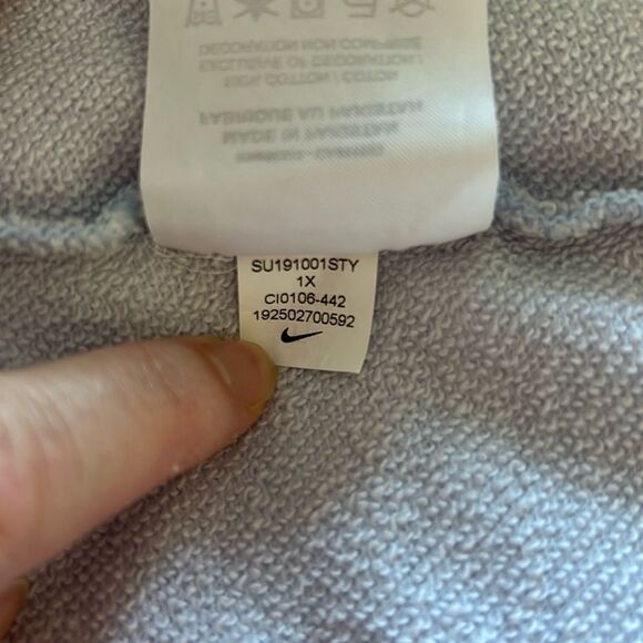 Like New Nike Pullover Center Swoosh Cropped Sweatshirt Size 1X - Picture 5 of 5